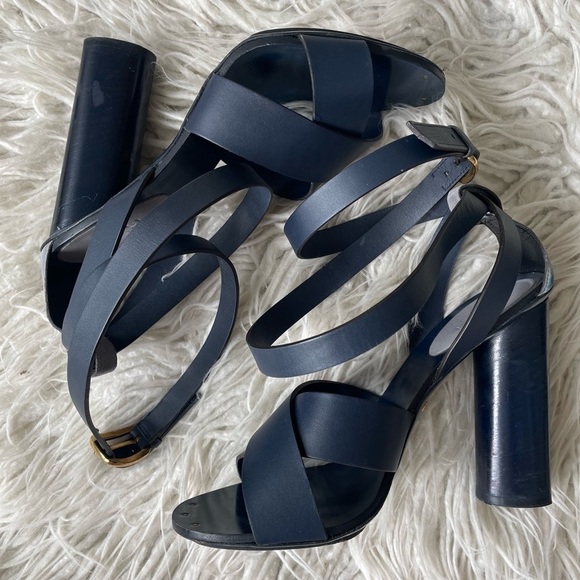 GUCCI Leather Suede Calfskin Candy Blue Marine Crossover Strap Heeled Sandals 38 - Picture 4 of 12
